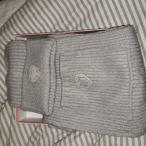 Juicy hat and scarf set